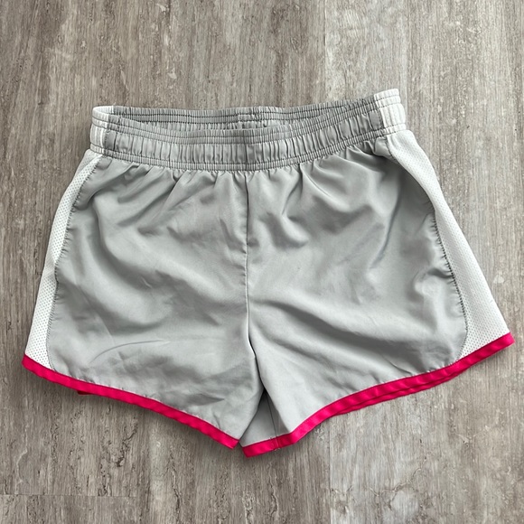 Athletic Works girls pull on athletic shorts $5/25 - Picture 1 of 4